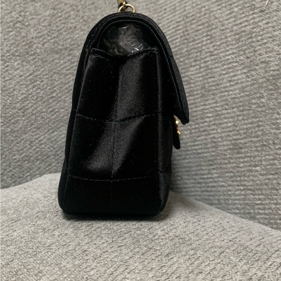 Chanel satin crossbody bag with Card - Picture 4 of 6